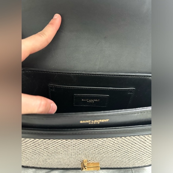 Saint Laurent Tweed Houndstooth Medium Solferino in Black - Picture 14 of 16